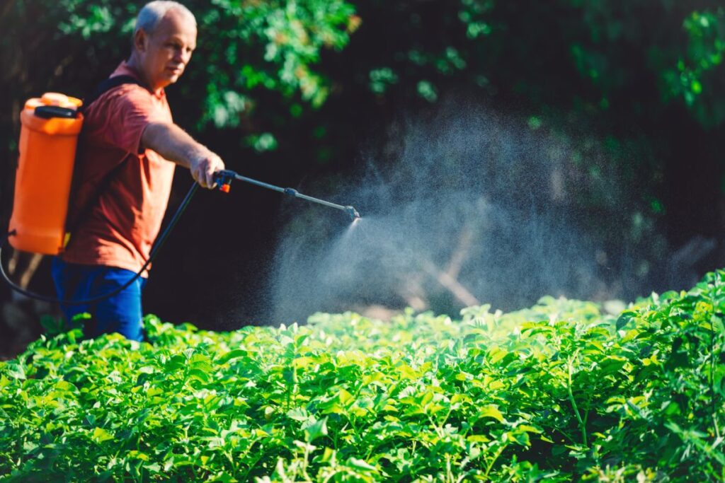 best weed killer for flower beds that won't kill flowers